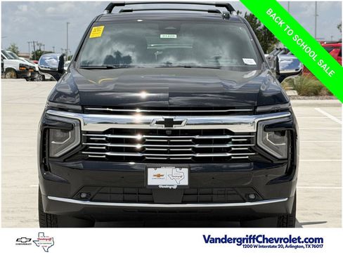 New 2026 Chevrolet Suburban Premier RWD image 8