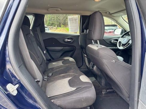 Used 2016 Jeep Cherokee Sport AWD/4WD image 13