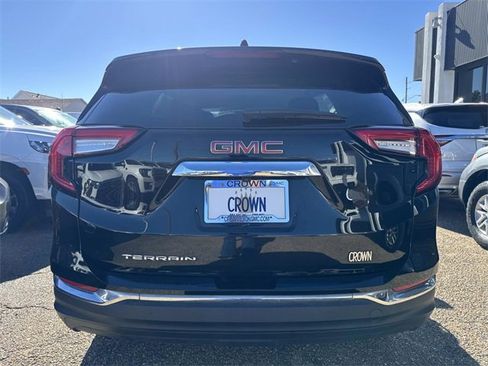 Used 2022 GMC Terrain SLT image 8