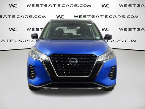 Used 2023 Nissan Kicks SV image 4