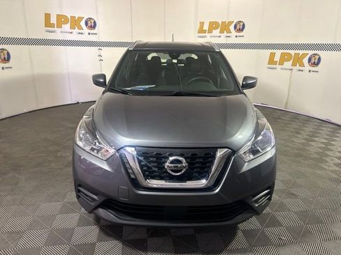 Used 2020 Nissan Kicks SV FWD image 9