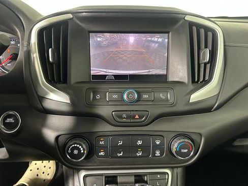 Used 2022 GMC Terrain SLE FWD image 23