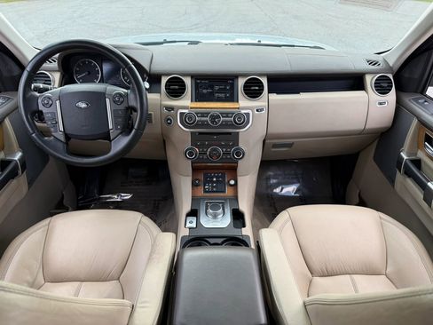 Used 2016 Land Rover LR4 HSE LUX image 15