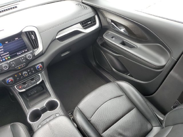 Used 2024 GMC Terrain SLT AWD/4WD image 16