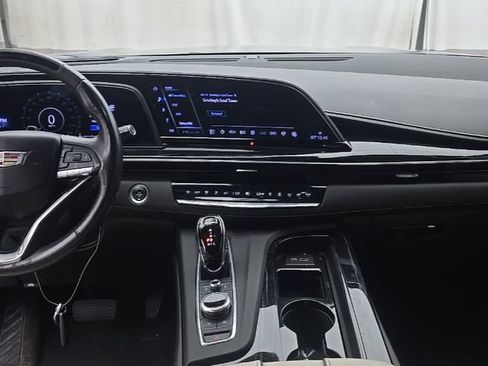 Used 2023 Cadillac Escalade Sport AWD/4WD image 8