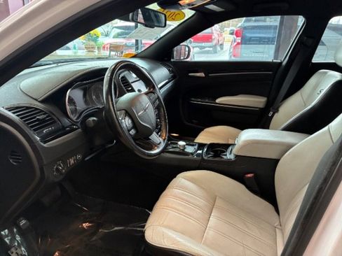 Used 2021 Chrysler 300 S image 16