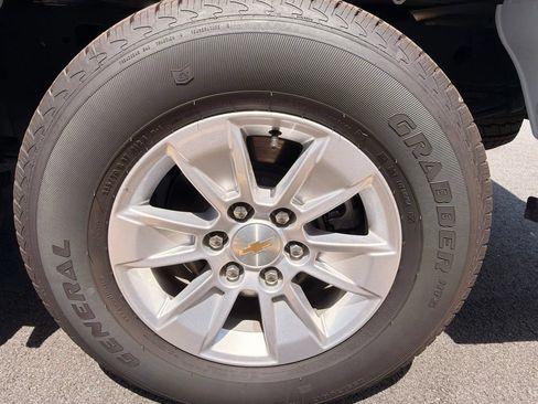 Used 2025 Chevrolet Silverado 1500 W/T RWD image 27
