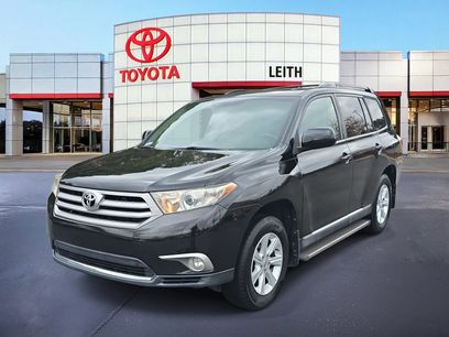 Used 2013 Toyota Highlander SE