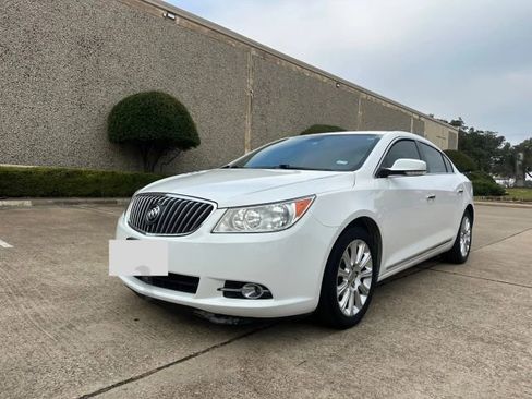 Used 2013 Buick LaCrosse Leather image 2