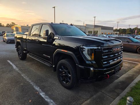 Used 2024 GMC Sierra 2500 AT4 w/ AT4 Premium Plus Package AWD/4WD image 1