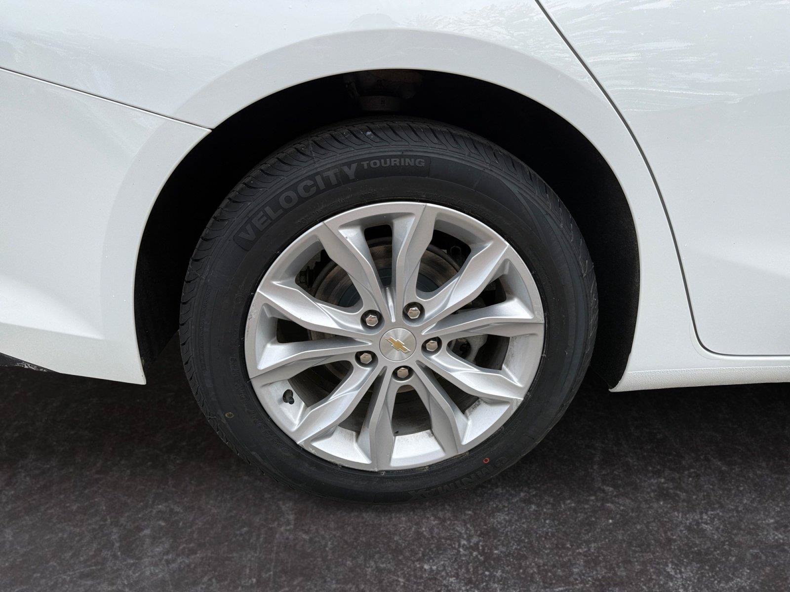 Used 2024 Chevrolet Malibu LT FWD image 15