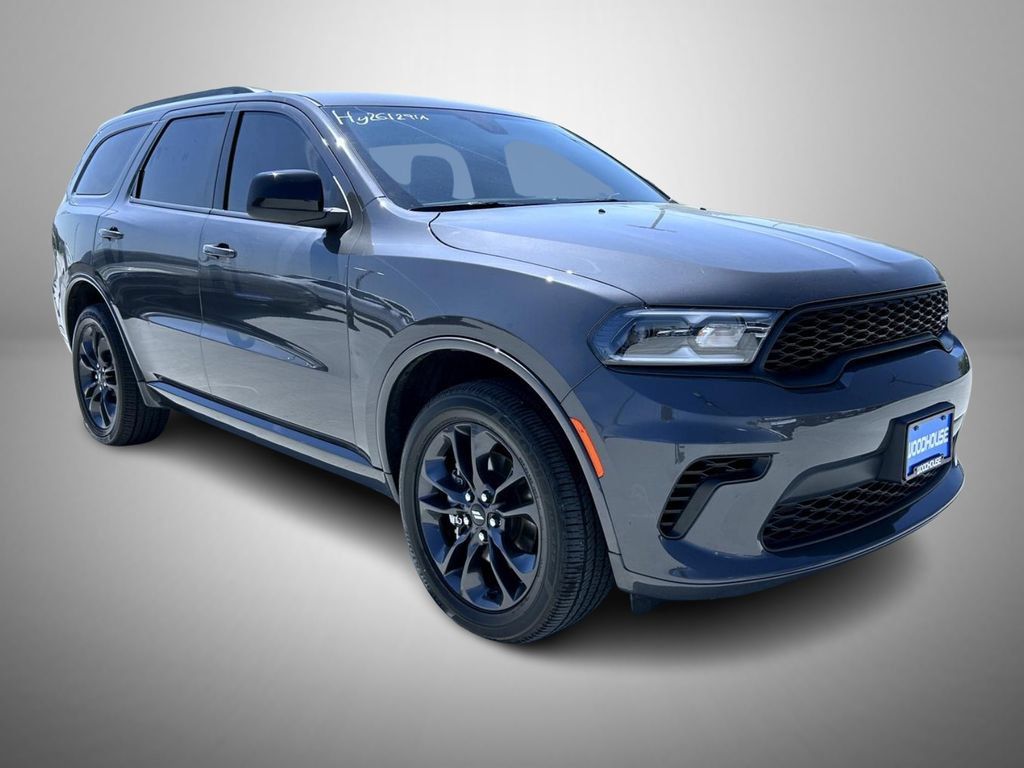 Used 2025 Dodge Durango GT w/ Blacktop Package AWD/4WD image 3