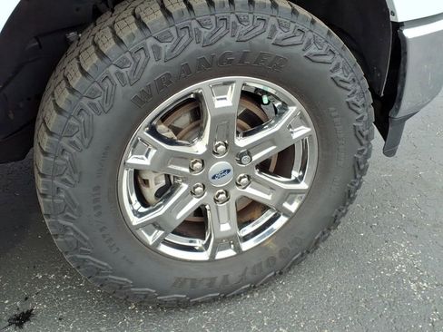 Used 2022 Ford F150 XLT w/ XTR Package AWD/4WD image 14