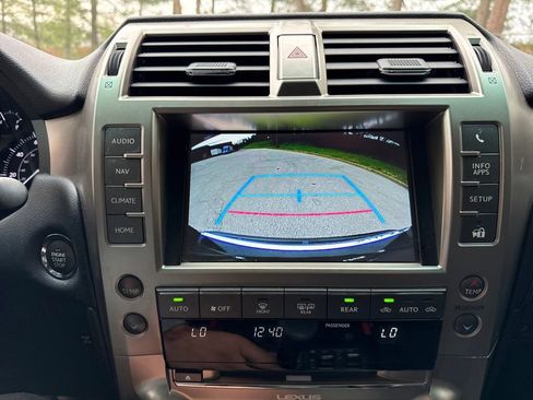 Used 2018 Lexus GX 460 Premium w/ Premium Package AWD/4WD image 17