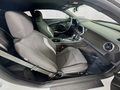 Used 2021 Chevrolet Camaro LT w/ RS Package image 24