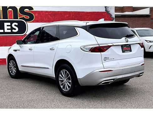 Used 2022 Buick Enclave Premium image 13