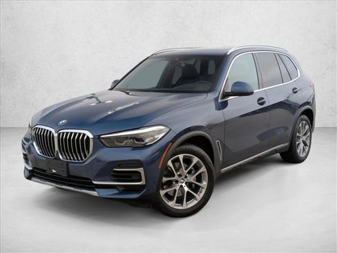 Used 2023 BMW X5 xDrive40i w/ Premium Package image 1
