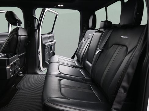 Used 2018 Ford F150 Platinum w/ Equipment Group 701A Luxury AWD/4WD image 24
