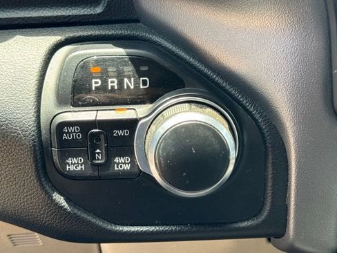 Used 2019 RAM 1500 Big Horn AWD/4WD image 34