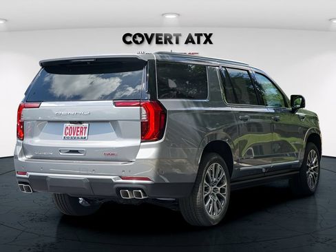 New 2026 GMC Yukon XL Denali w/ Denali Reserve Package AWD/4WD image 8