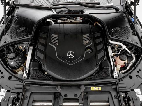 Used 2023 Mercedes-Benz S 580 4MATIC Sedan w/ AMG Line image 45