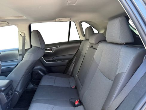 Used 2025 Toyota RAV4 XLE w/ Convenience Package FWD image 11