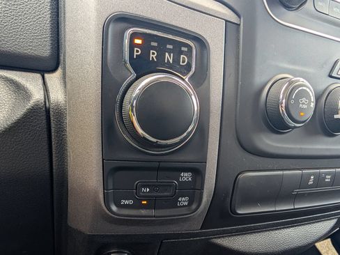 Used 2018 RAM 1500 Express AWD/4WD image 12