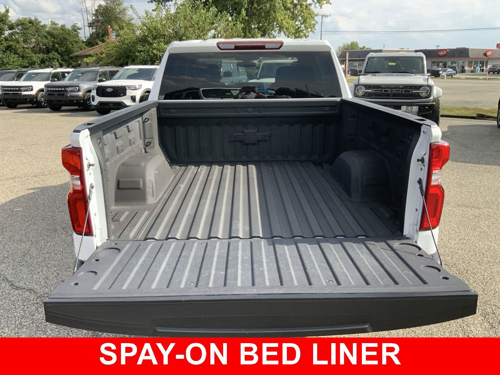 Used 2021 Chevrolet Silverado 1500 RST w/ Rally Edition AWD/4WD image 11