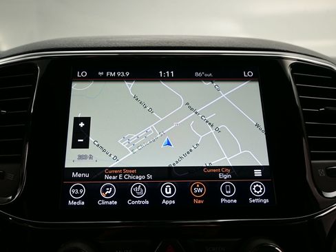 Used 2020 Jeep Grand Cherokee Altitude AWD/4WD image 22