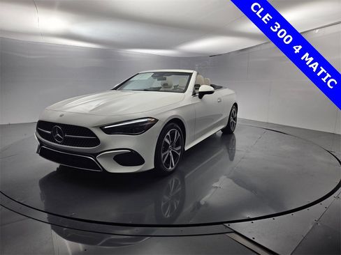 Used 2025 Mercedes-Benz CLE 300 4MATIC Cabriolet image 7