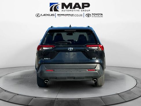 Used 2024 Toyota RAV4 XLE image 4