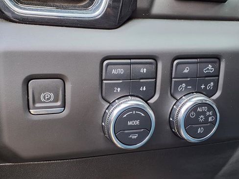 Certified 2024 GMC Sierra 2500 Denali w/ Denali Reserve Package image 16