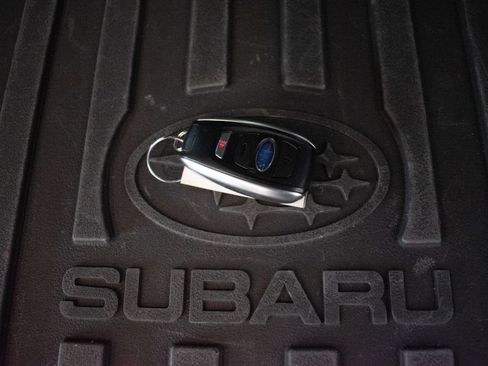 Used 2023 Subaru Ascent Touring AWD/4WD image 27