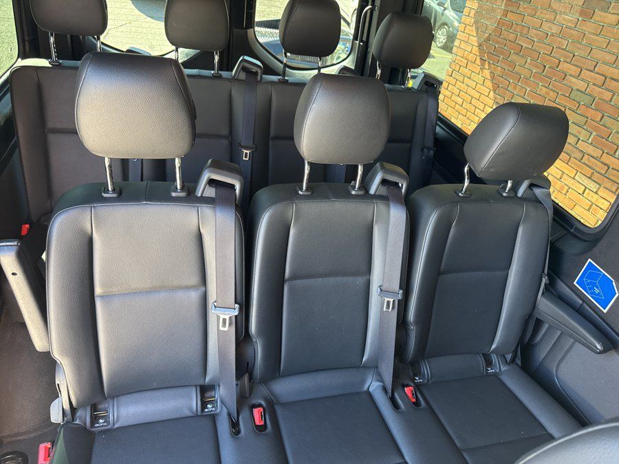 Used 2020 Mercedes-Benz Sprinter 2500 image 24