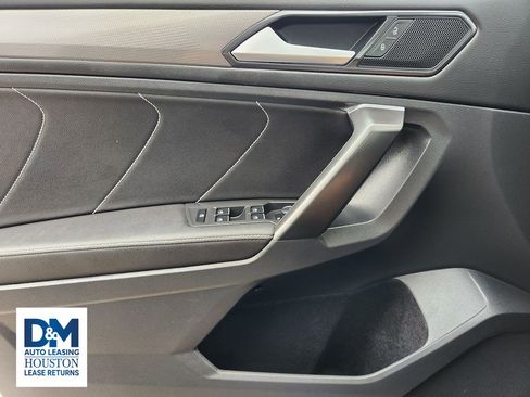 Used 2022 Volkswagen Tiguan SE FWD image 30