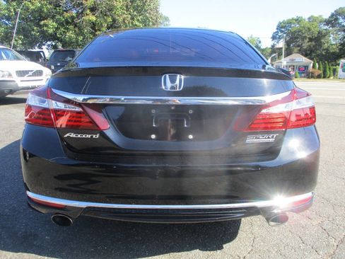 Used 2017 Honda Accord Sport Special Edition image 3