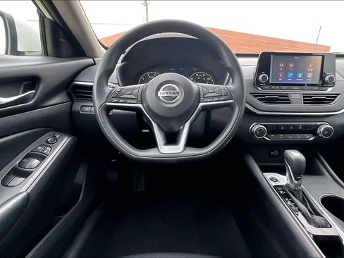 Used 2021 Nissan Altima 2.5 S w/ Driver Assist Package FWD image 6