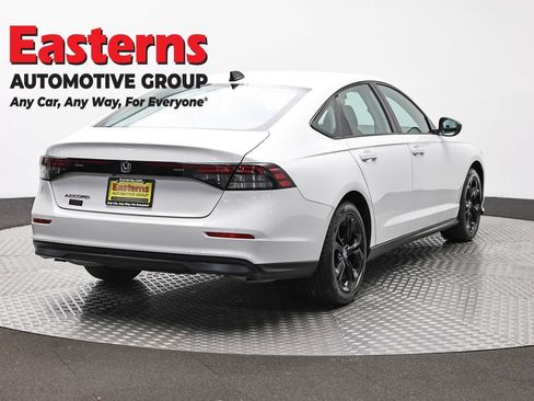 Used 2025 Honda Accord SE image 5