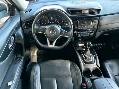 Used 2019 Nissan Rogue SL w/ Premium Package image 23