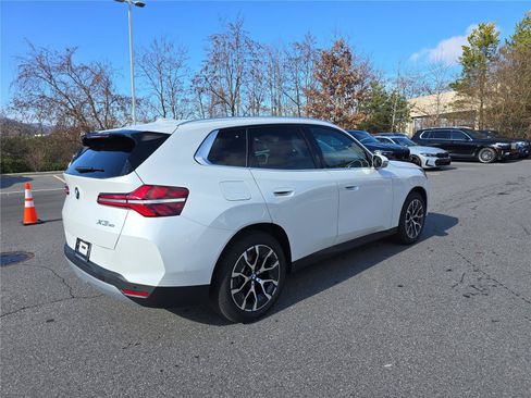 Used 2026 BMW X3 xDrive30i w/ Convenience Package AWD/4WD image 3