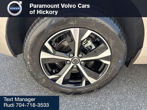 New 2026 Volvo XC60 B5 Core w/ Climate Package AWD/4WD image 9
