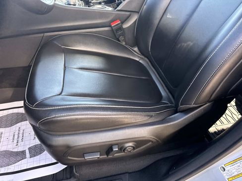 Used 2023 Jeep Grand Cherokee L Limited image 16