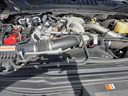 Used 2020 Ford F250 Platinum w/ FX4 Off-Road Package image 18