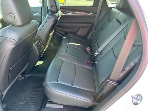 New 2025 Cadillac XT5 Sportv w/ LPO, Blue Accent Package AWD/4WD image 13