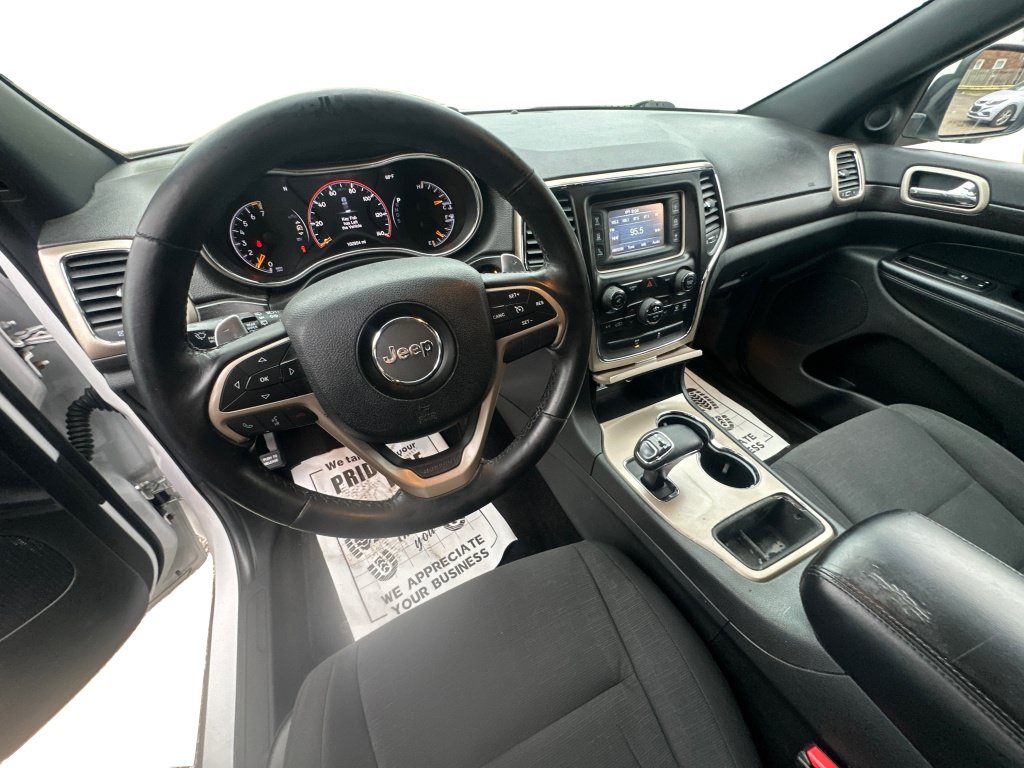 Used 2014 Jeep Grand Cherokee Laredo w/ Quick Order Package 23E AWD/4WD image 30