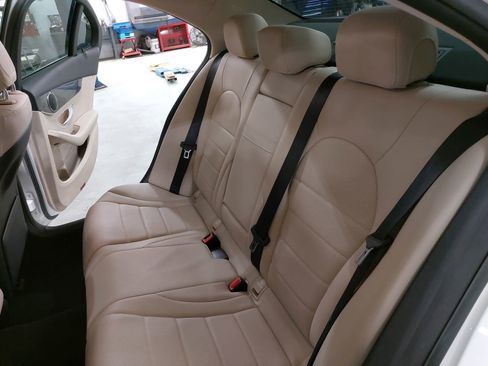 Used 2019 Mercedes-Benz C 300 Sedan image 15