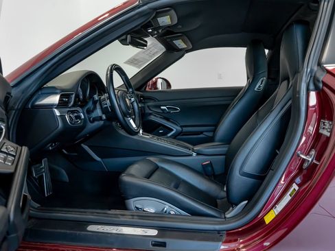 Used 2018 Porsche 911 Targa 4S AWD/4WD image 5
