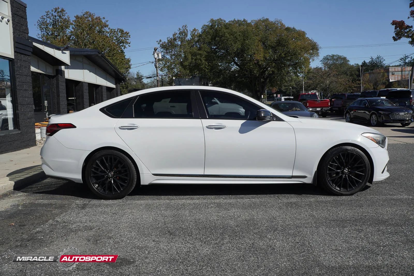 Used 2018 Genesis G80 3.3T Sport RWD image 8