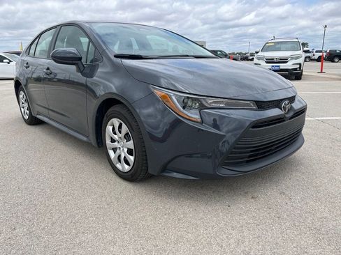 Used 2026 Toyota Corolla LE FWD image 7