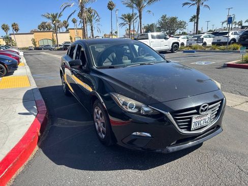 Used 2016 MAZDA MAZDA3 i Sport FWD image 34